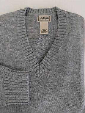 NEW L.L. Bean Chunky Knit V Neck Sweater Men's M Cotton Pullover Light Gray LL